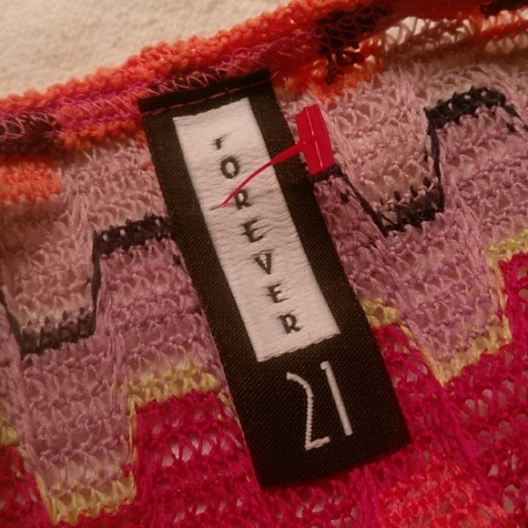 Forever 21 Halter Top - Picture 3 of 4